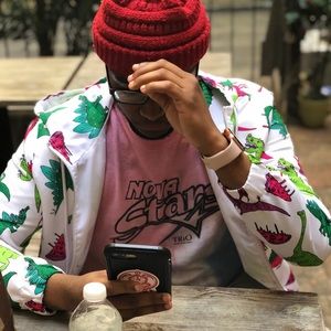 Meet your Posher, Devin